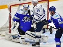 Фоторепортаж с матча КХЛ «Барыс» — «Динамо» Москва 1:0