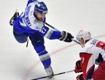 Фоторепортаж с матча КХЛ «Барыс» — «Локомотив» 1:8 