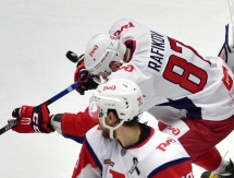 Фоторепортаж с матча КХЛ «Барыс» — «Локомотив» 1:8 