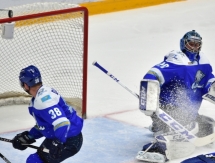 Фоторепортаж с матча КХЛ «Барыс» — «Локомотив» 1:8 