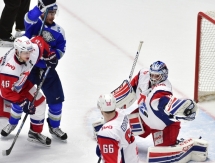 Фоторепортаж с матча КХЛ «Барыс» — «Локомотив» 1:8 