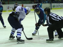 Фоторепортаж с матча ВХЛ «Торпедо» — «Зауралье» 3:2