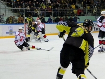 Фоторепортаж с матча ВХЛ «Сарыарка» — «Рубин» 3:1