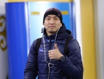 Фоторепортаж с прибытия «Астаны» на матч Премьер-Лиги с «Актобе»