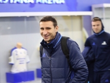 Фоторепортаж с прибытия «Астаны» на матч Премьер-Лиги с «Актобе»