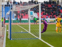 Фоторепортаж с матча Премьер-Лиги «Иртыш» — «Кайрат» 1:3 