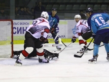 Фоторепортаж с матча ВХЛ «Торпедо» — «Рубин» 4:5 ОТ 