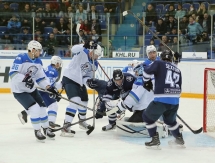 Фоторепортаж с матча КХЛ «Нефтехимик» — «Барыс» 0:3