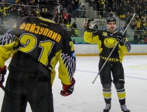 Фоторепортаж с матча ВХЛ «Сарыарка» — «Челмет» 3:0