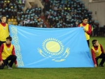 Стартовые составы молодежных сборных Казахстана и Норвегии