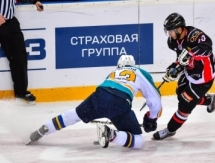 Фоторепортаж с матча  МХЛ «Омские Ястребы» — «Алтай» 5:2