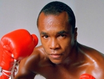 Шугар Рэй Леонард: «Бруку нужно было провести несколько боёв в среднем весе до Головкина»