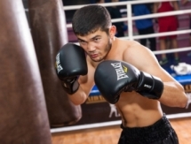 Определился соперник Шарибаева в поединке 29 октября