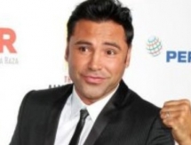 Оскар Де Ла Хойя: «Бой Альвареса и Головкина в 2017-м году придаст боксу импульс»