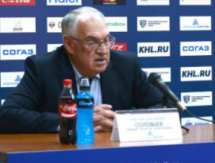 Николай Соловьев: «Три шайбы летят на ворота, но в пути стоят игроки, отворачиваются»