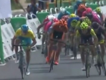 Видео победного финиша Луценко на восьмом этапе «Тура Хайнаня»