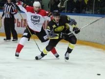 Фоторепортаж с матча ВХЛ «Сарыарка» — «Нефтяник» 0:1