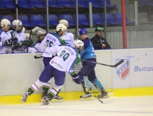 Фоторепортаж с матча МХЛ «Алтай» — «Толпар» 0:2