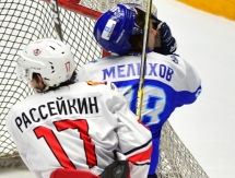 Фоторепортаж с матча МХЛ «Снежные Барсы» — «Авто» 1:3