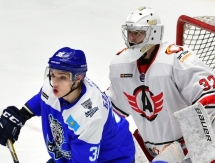 Фоторепортаж с матча МХЛ «Снежные Барсы» — «Авто» 1:3