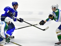 Фоторепортаж с матча МХЛ «Снежные Барсы» — «Толпар» 5:6