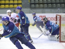 Фоторепортаж с матча МХЛ «Алтай» — «Авто» 1:3