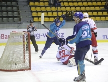 Фоторепортаж с матча МХЛ «Алтай» — «Авто» 1:3