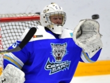 Фоторепортаж с матча МХЛ «Снежные Барсы» — «Толпар» 2:3