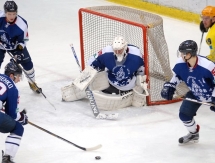 Фоторепортаж с матча ВХЛ «Саров» — «Сарыарка» 1:0 