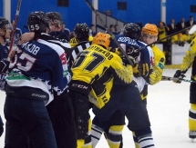 Фоторепортаж с матча ВХЛ «Саров» — «Сарыарка» 1:0 