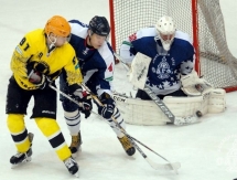 Фоторепортаж с матча ВХЛ «Саров» — «Сарыарка» 1:0 