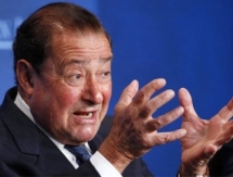 Боб Арум: «Де ла Хойя побоялся выставить Канело против Головкина, а теперь говорит про неудачный год»