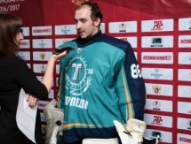 Иванов признан лучшим вратарем недели в ВХЛ