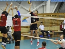 «ТНК «Казхром» нанес поражение «Алтаю»