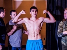 Ашкеев и Бэкфорд прошли взвешивание