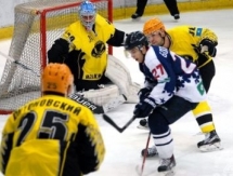 Фоторепортаж с матча ВХЛ «Саров» — «Сарыарка» 1:0 