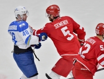 Фоторепортаж с матча КХЛ «Витязь» — «Барыс» 4:2