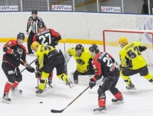 Фоторепортаж с матча ВХЛ «Нефтяник» — «Сарыарка» 1:3