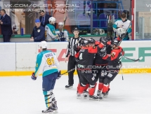 Фоторепортаж с матча ВХЛ «Нефтяник» — «Торпедо» 2:3