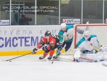 Фоторепортаж с матча ВХЛ «Нефтяник» — «Торпедо» 2:3