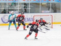 Фоторепортаж с матча ВХЛ «Нефтяник» — «Торпедо» 2:3