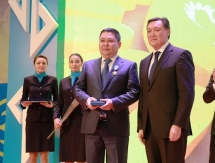 Руководителям столичной федерации бокса вручили государственные награды 