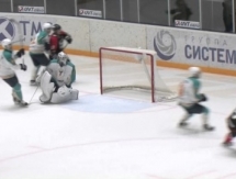 Видеообзор матча ВХЛ «Нефтяник» — «Торпедо» 2:3