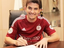 Дуглас продлил контракт с «Кайратом»