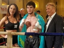 Ахмедов одержал пятую победу на профи-ринге