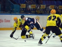 Видеообзор матча ВХЛ «Южный Урал» — «Сарыарка» 3:4