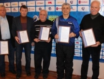 ФФК наградила ветеранов костанайского футбола