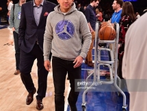 Фоторепортаж с посещения Головкиным матча НБА в Нью-Йорке