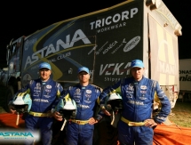 Экипаж Astana Motorsports вытащил конкурентов из феш-феша