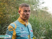 Экипаж Astana Motorsports вытащил конкурентов из феш-феша